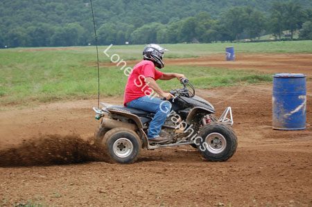 LJ261705
